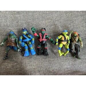 Vintage 2000’s Ninja turtle lot.  Set Of Five